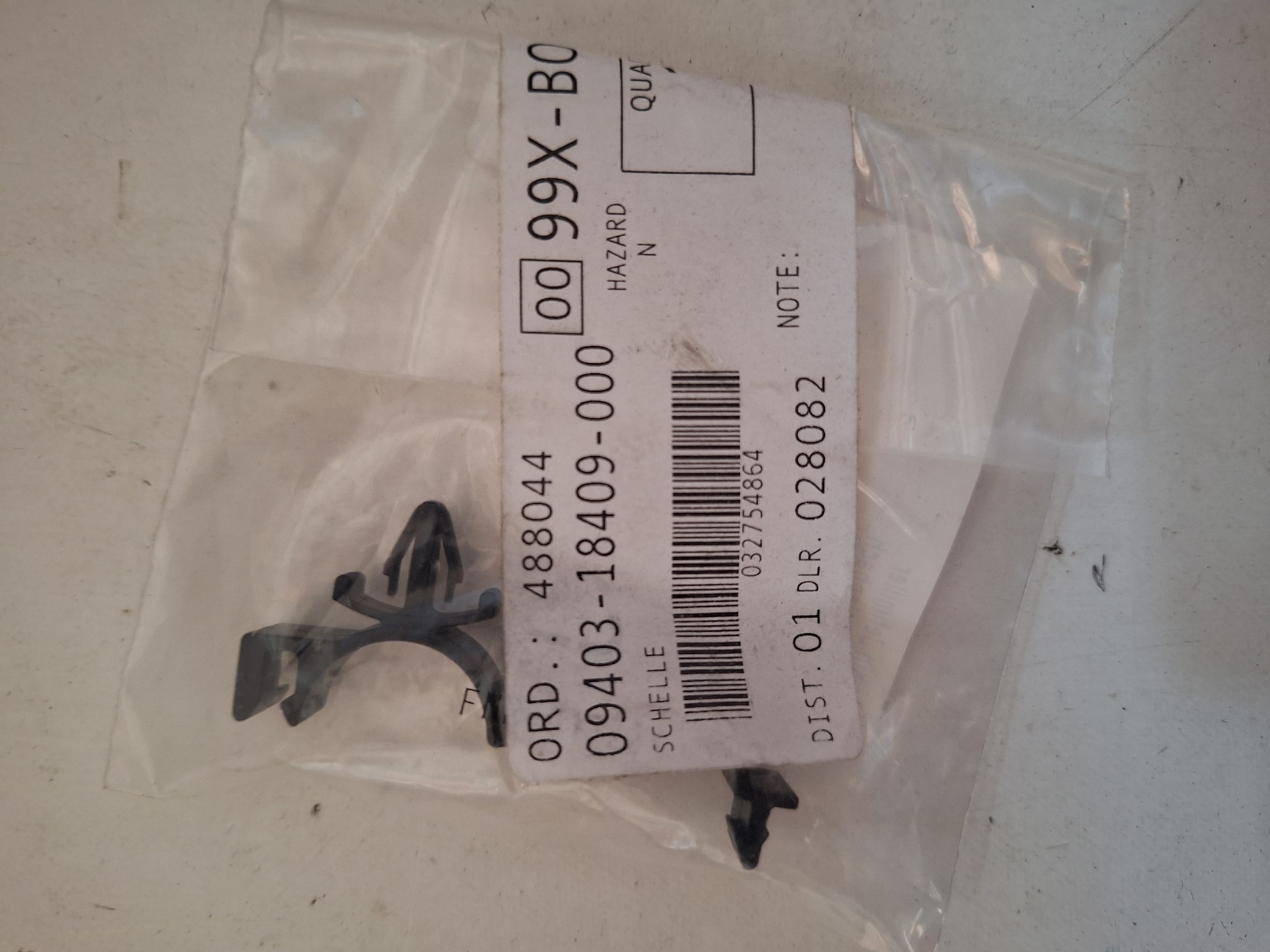 Picture of SUZUKI  SCHELLE  09403-18409